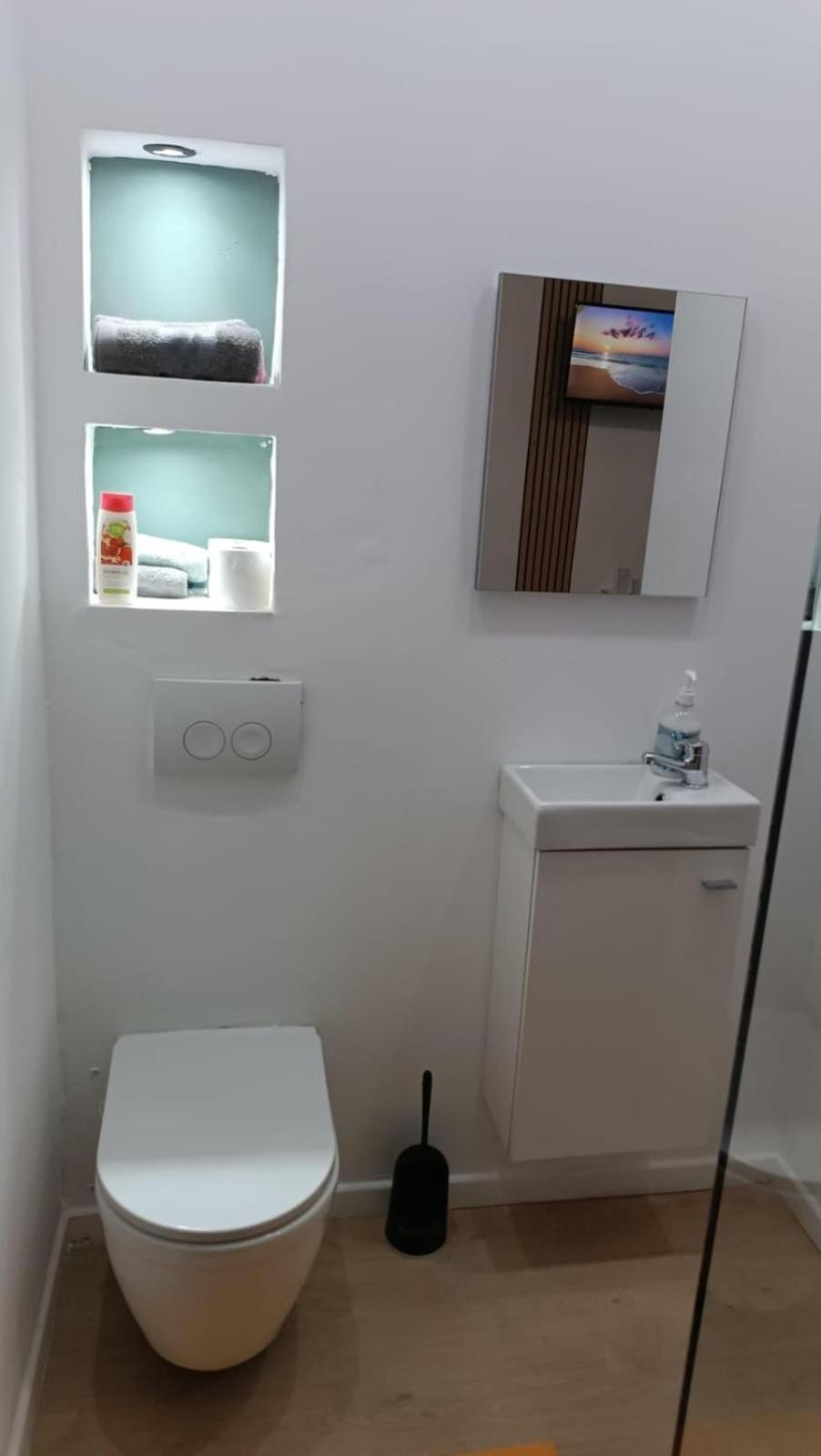 Ubuntu House - Charleroi Apartment Ngoại thất bức ảnh